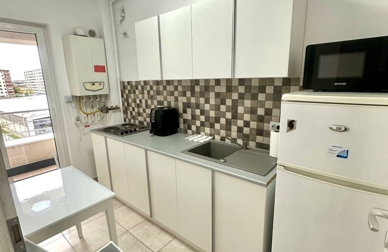 Rent of a freshly renovated 1-room apartment, Chiajna, Sector 6, Bucharest, Romania